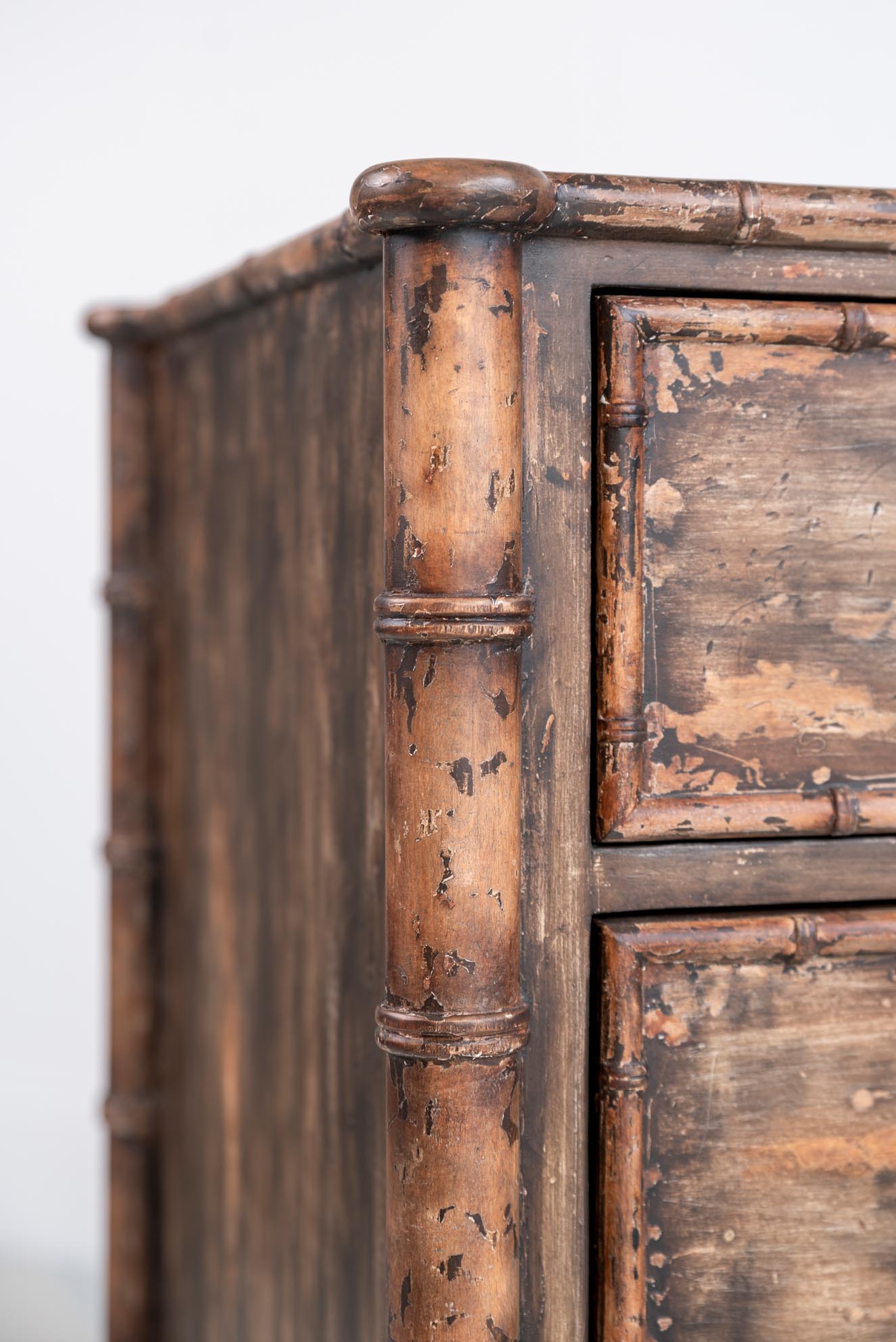 Equator Solid Wood Chest Of Drawer