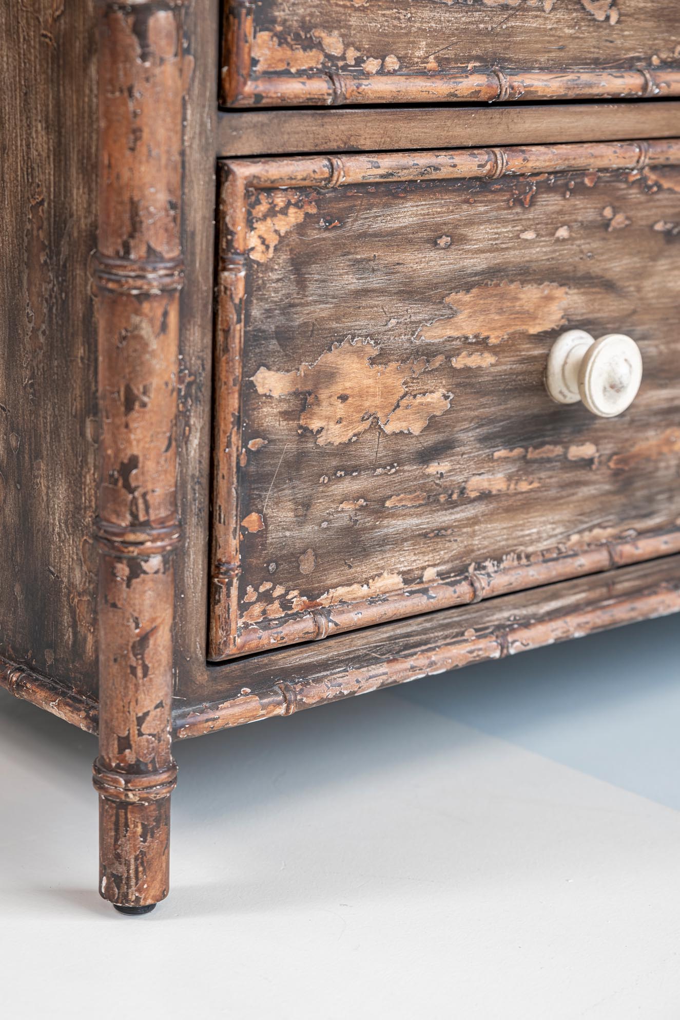Equator Solid Wood Chest Of Drawer
