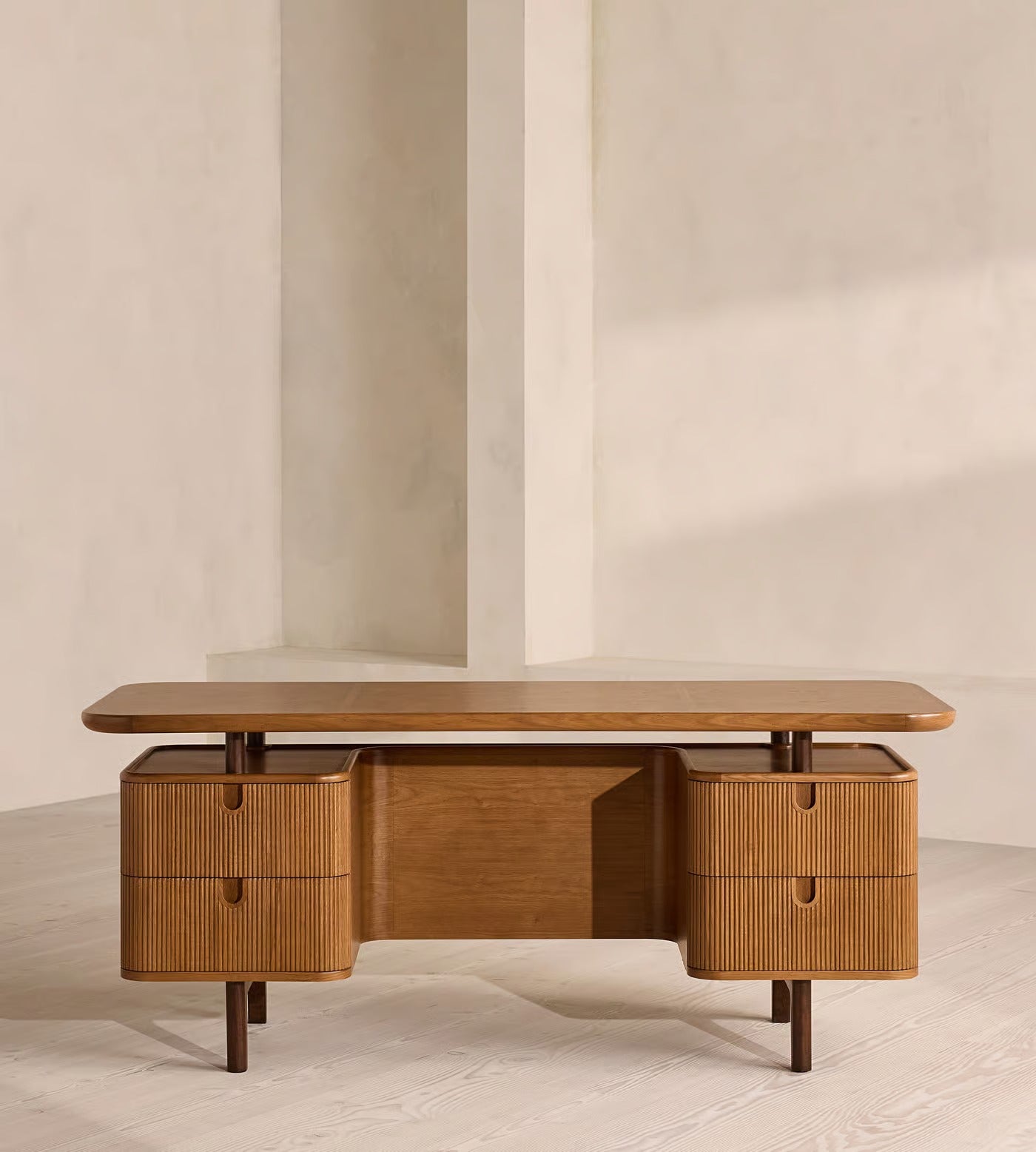 Volantis Desk