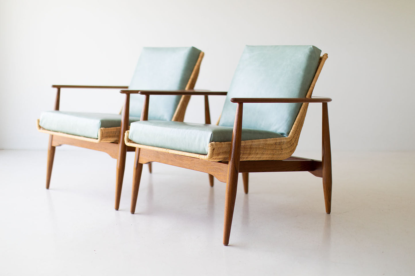 Indus Lounge Chair