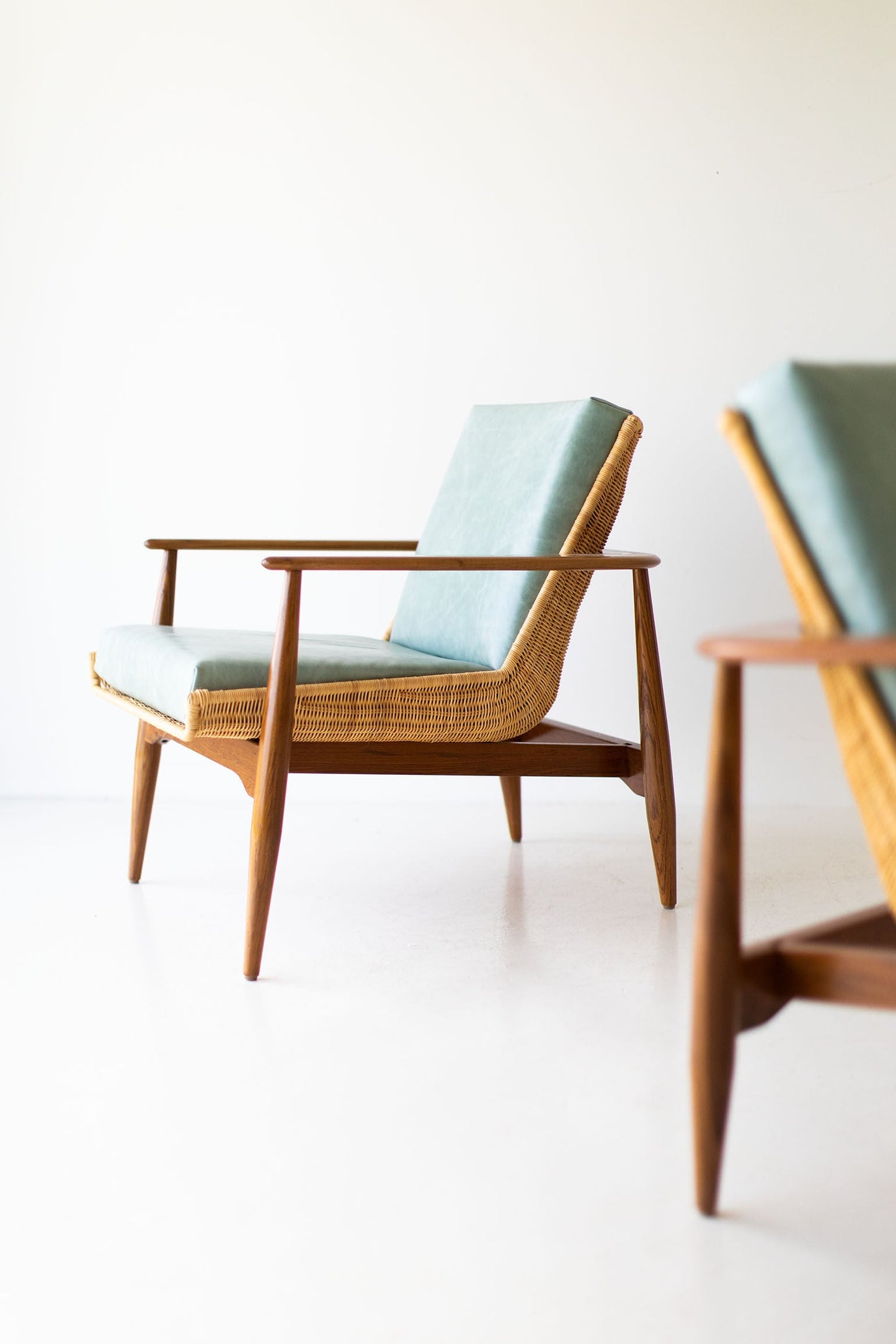 Indus Lounge Chair