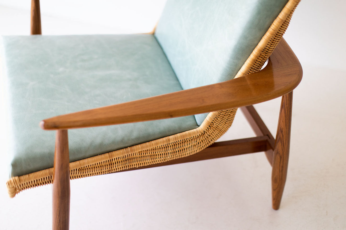 Indus Lounge Chair