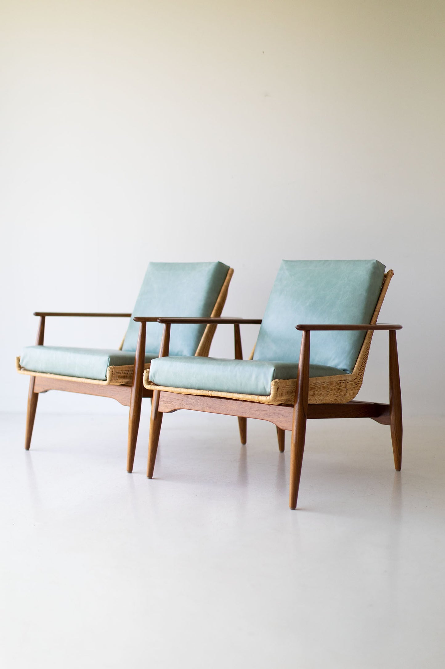 Indus Lounge Chair