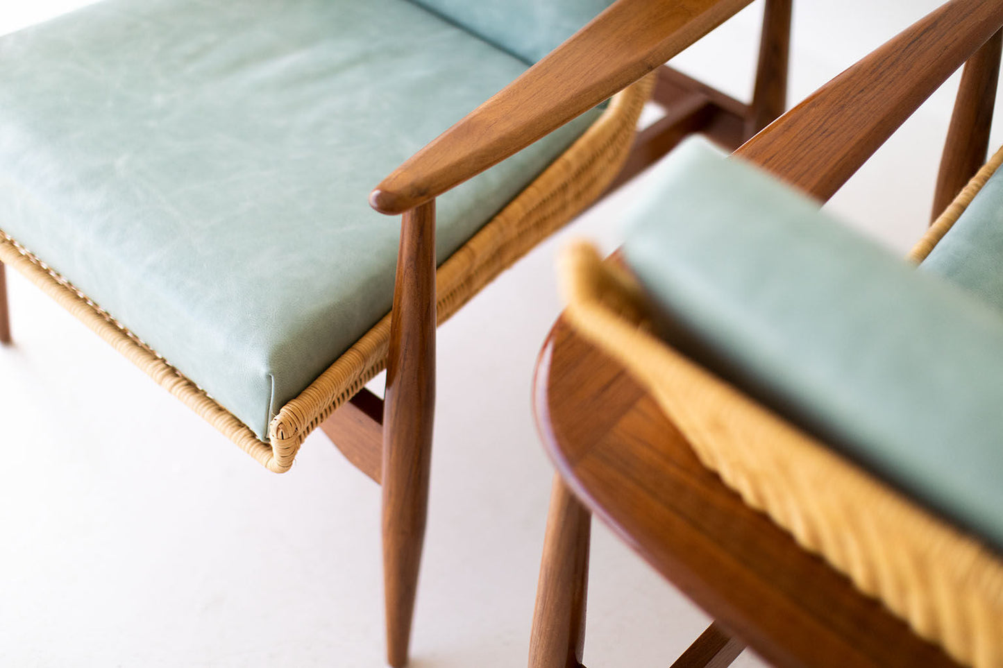 Indus Lounge Chair