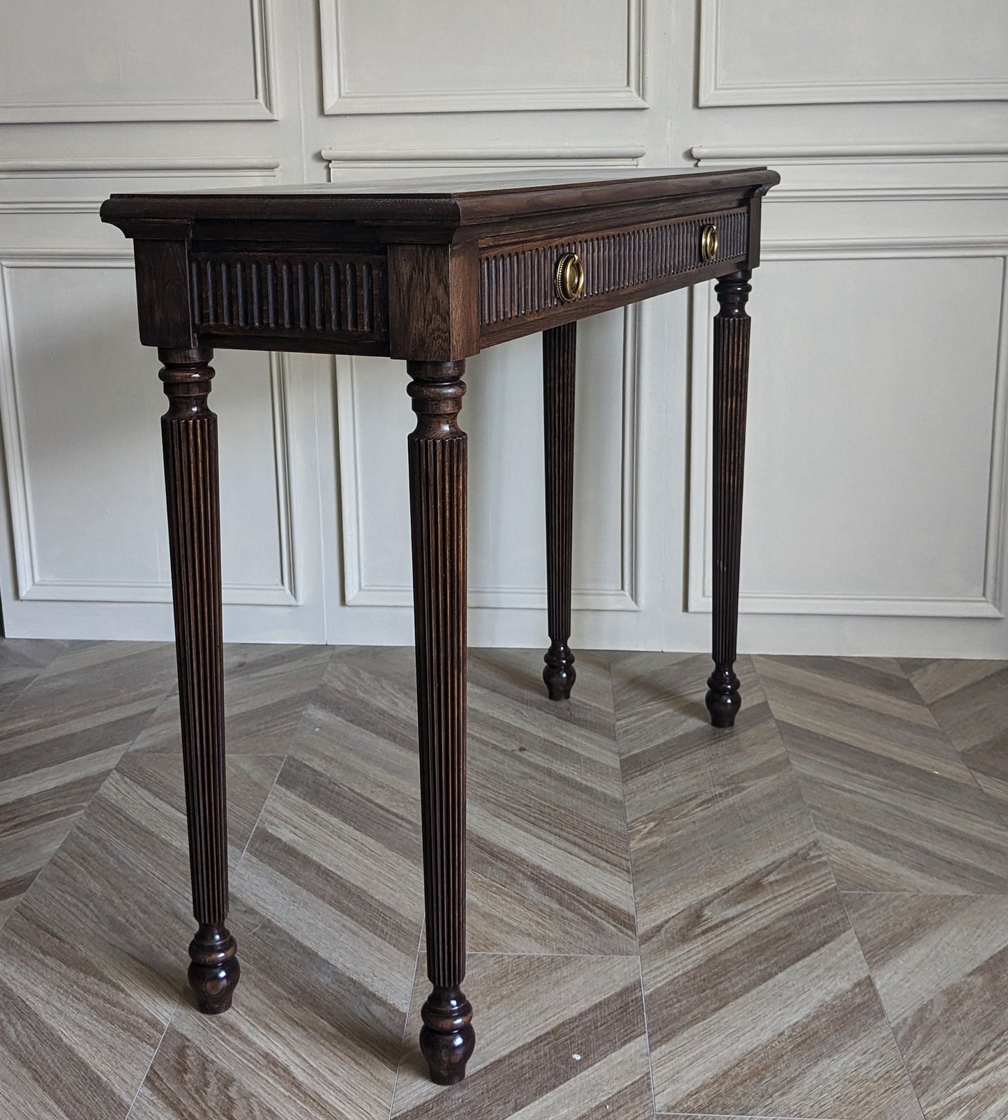 Louis Accent Table