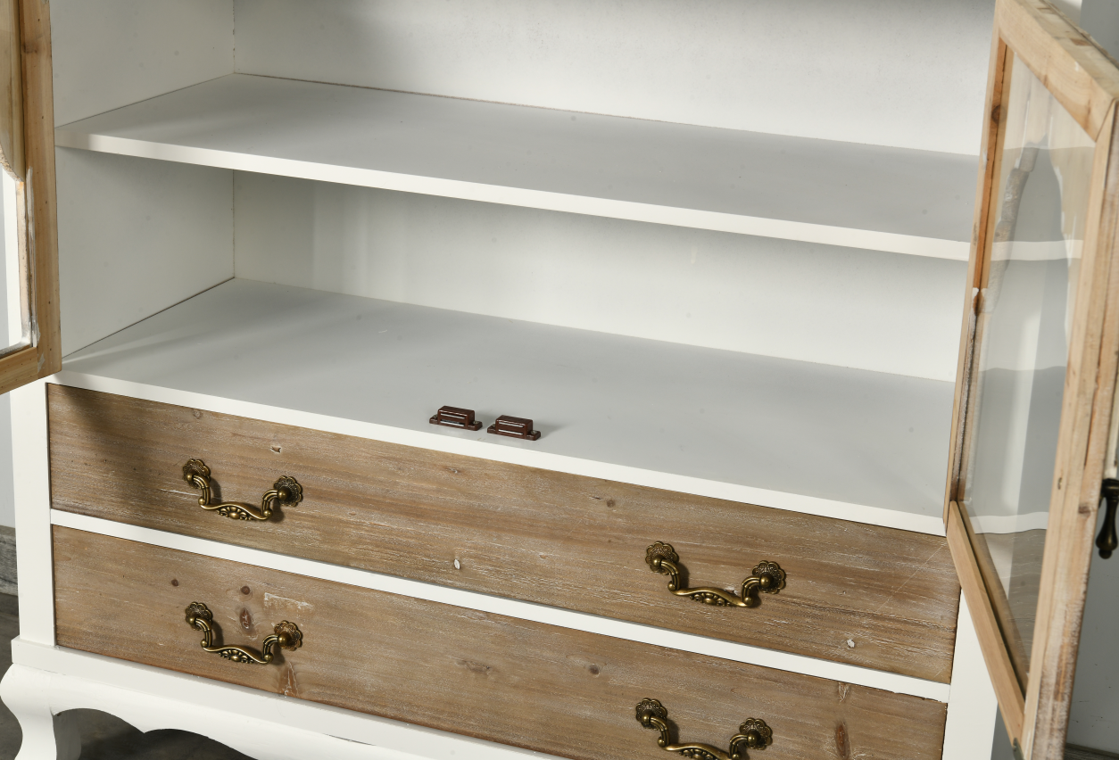 Valeria Cabinet